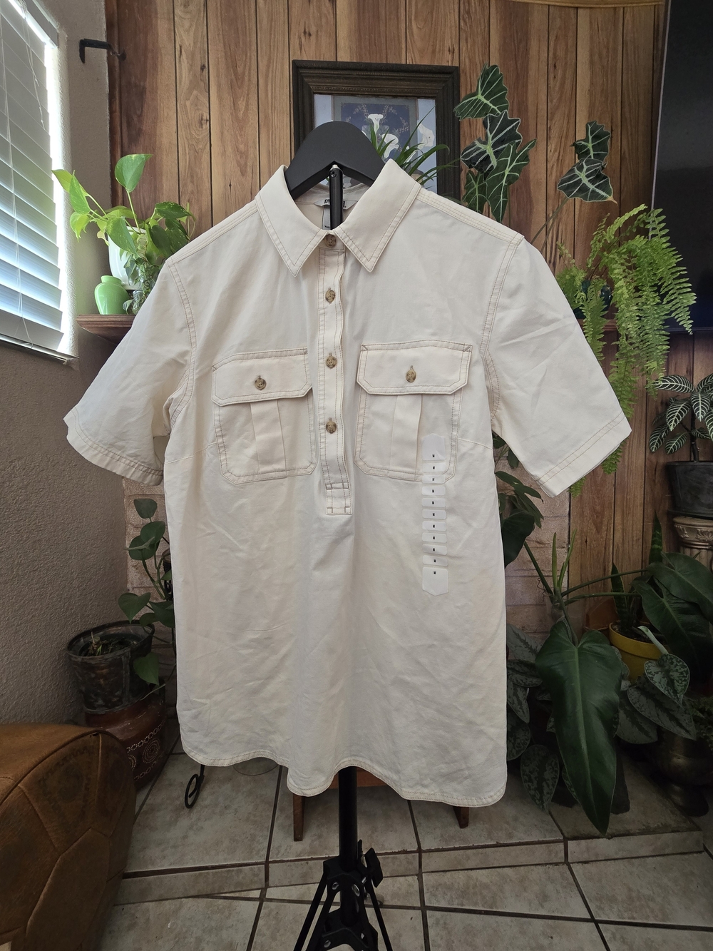 Duluth Trading Co Cream Short-Sleeve Button Polo with Chest Pockets